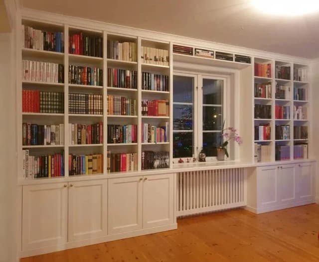 Bild om bookhylla-bibliotek